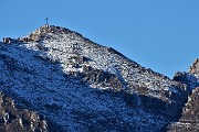 30 Zoom in Punta Cermenati e Rif. Azzoni in Resegone (1875 m) 